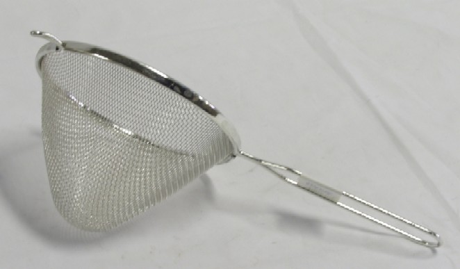 Cedník 16 cm 30/16 špičák