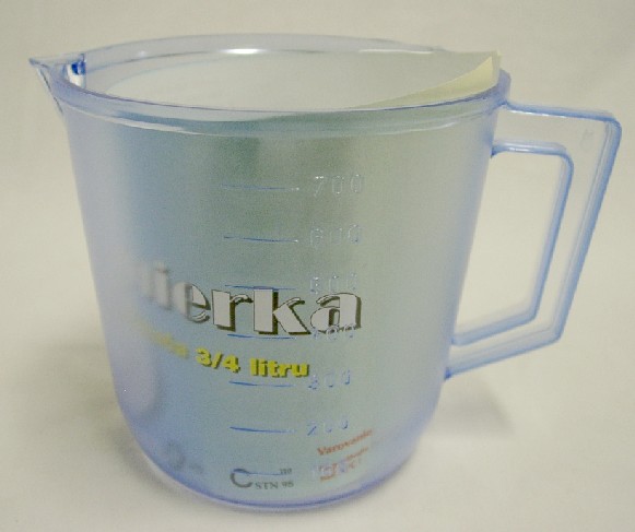Odmerka 700 ml plast