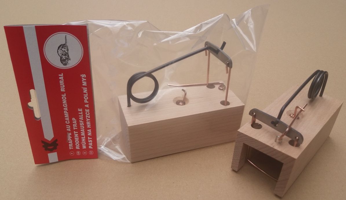 Pasca na hryzke a poľná myš 803/D