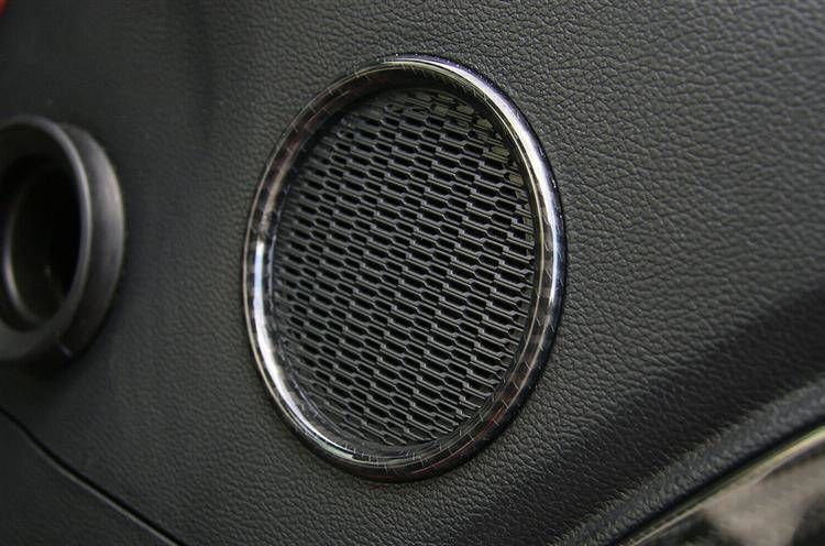 MTuning Karbonový rám pro boční reproduktory Ford Mustang 15-19