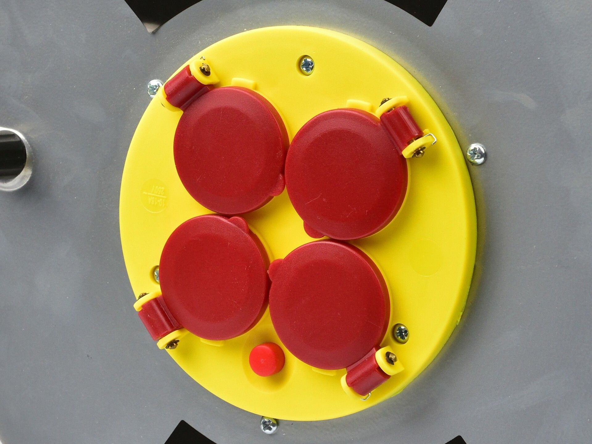 Elektrický prodlužovací kabel 3x2,5mm 50m s kovovým navijákem GEKO