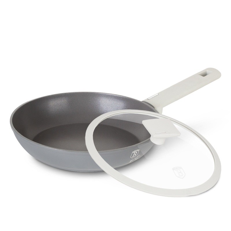 Pánev s titanovým nepřilnavým povrchem 24 cm Aspen Collection