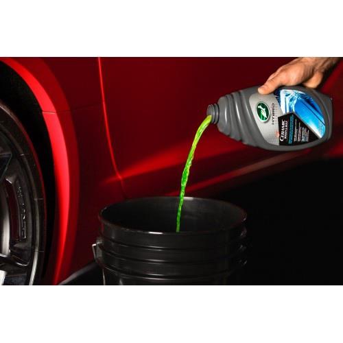 Autošampon Turtle Wax Ceramic Wash & Wax, 1,42l