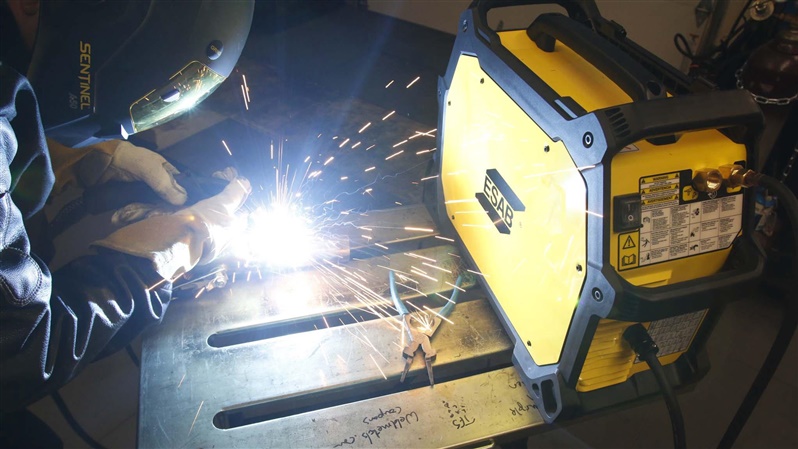 Svařovací drát ESAB OK ARISTOROD 12,50 O0,8 mm, 15 kg