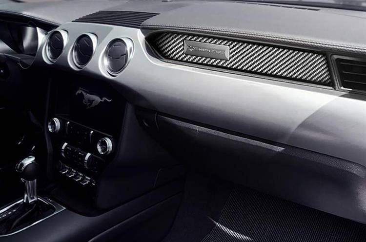 MTuning Karbonový obal na palubní desku Ford Mustang 15-19