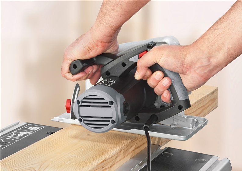 Elektrická kotoučová pila Skil 1054AA, 1400 W, 184 mm