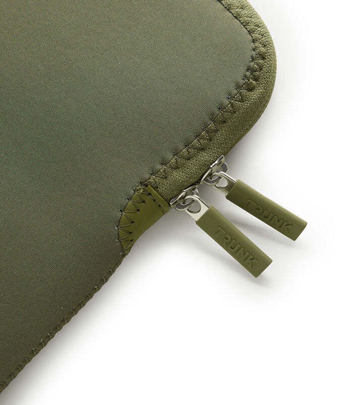 Trunk 13 MacBook Sleeve - Neoprenové ochranné pouzdro pro MacBook 13 (Spagnum)
