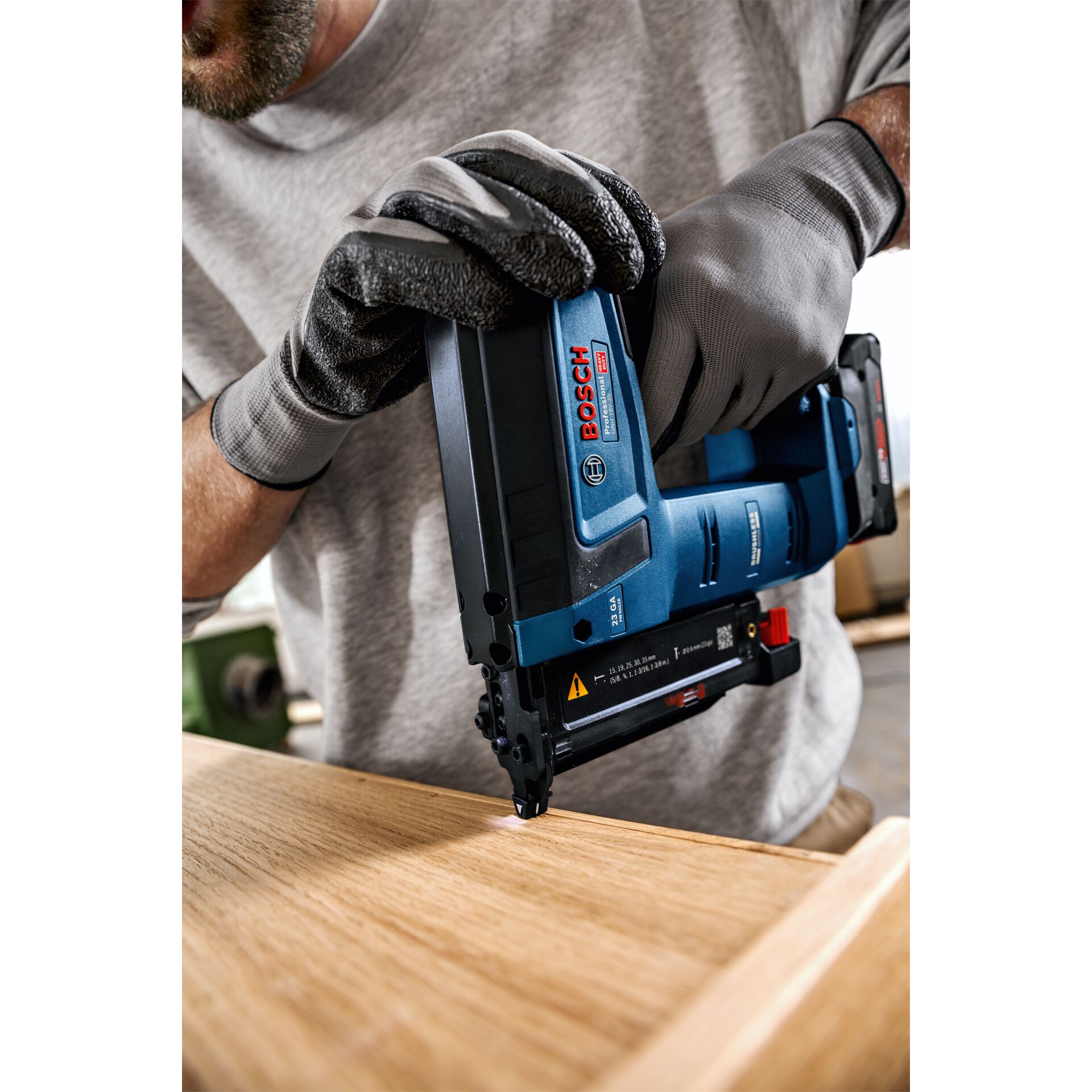 Bosch Powertools Akumulátorová hřebíkovačka na dřevo GNH 18V-35 Professional (pouze nářadí, 18 V, modro-černá, bez baterie a nabíječky, v L-BOXX)