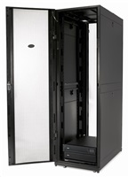 APC Stojanová síťová skříň NetShelter SX 45U o šířce 600 mm a hloubce 1070 mm s bočnicemi, černá