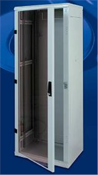 Rozvodný panel Triton 19“ 1U; 8 x zásuvka podle DIN, max. 16 A; kabel 3 x 1,5 mm, 2 m + zástrčka univerzál CZ-DE, max. 1